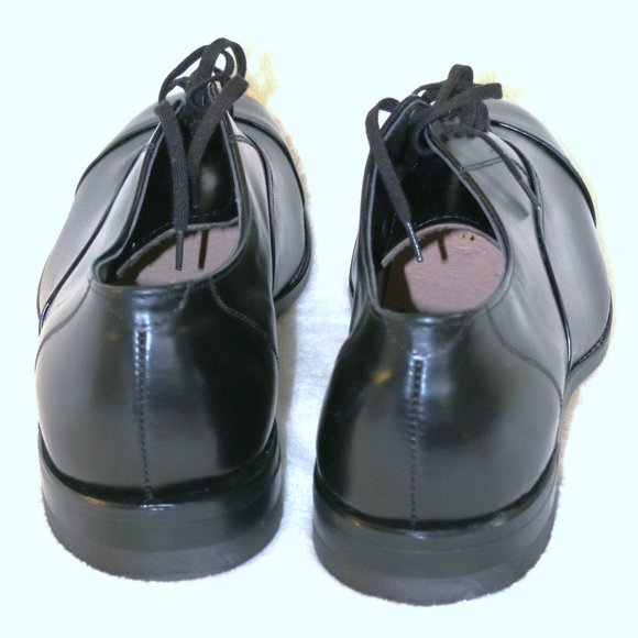 Pair of The Eastman Black Dress Shoes  Size: 11E - Picture 2 of 6